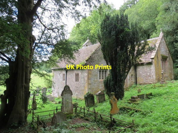 Photo 6"x4" Eglwys Llandyfeisant Church Llandeilo c2013