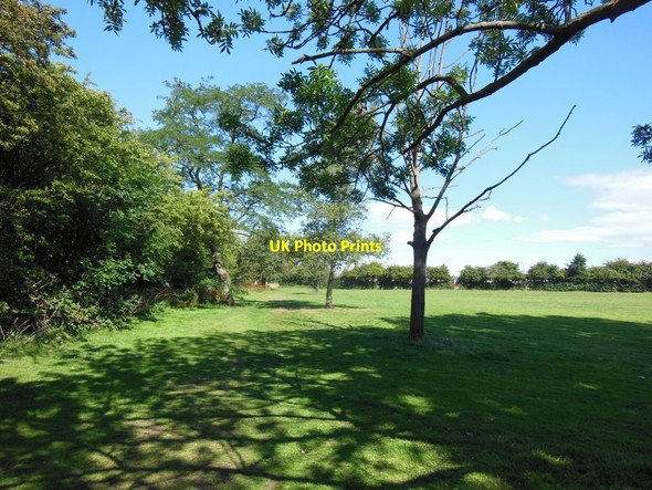 Photo 6"x4" Oak Road playing fields, Hull Newland\/TA0831 c2013 P3