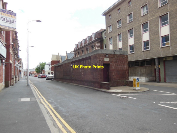 Photo 6"x4" The public toilets on Baker Street, Hull Kingston upon Hull c2013