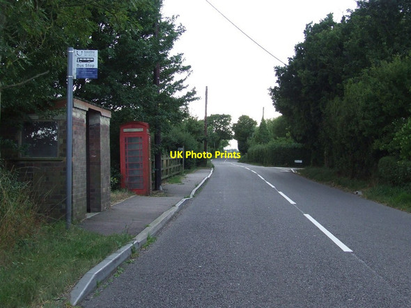 Photo 6"x4" Bus Stop And Telephone Box Clopton Corner c2013