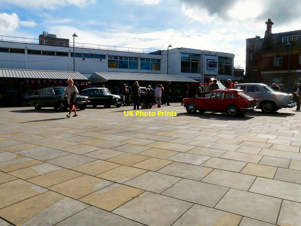 Photo 6"x4" Classic Cars on Hyde Civic Square Hyde\/SJ9494 c2013