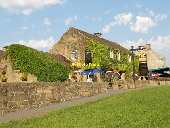 Photo 6"x4" The Eyre Arms Calver c2013