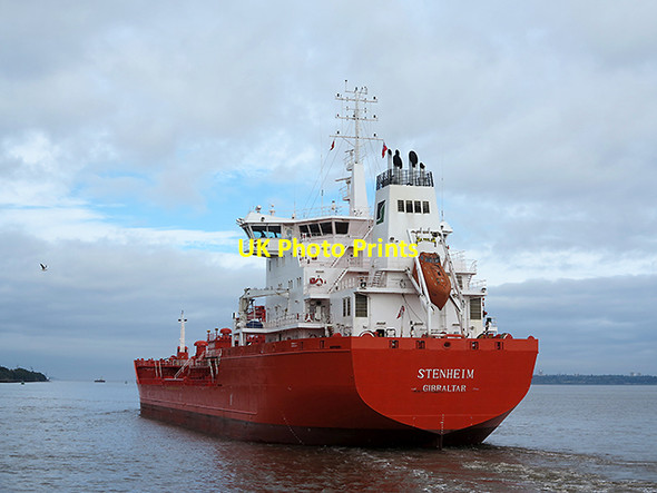 Photo 6"x4" Stenheim departing from Eastham Locks Eastham Ferry c2013