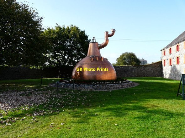 Photo 6"x4" Copper Whiskey Still Midleton c2013