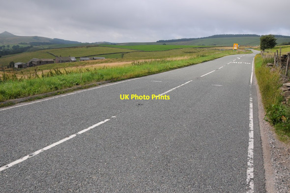 Photo 6"x4" The A537 passing Hindsclough Farm Macclesfield Forest c2013