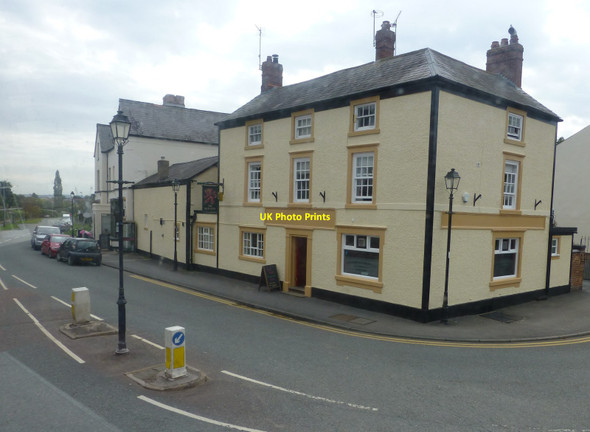 Photo 6"x4" The Red Lion pub in Tarvin Oscroft c2013