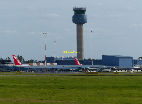 Photo 6"x4" East Midlands Airport Castle Donington c2013