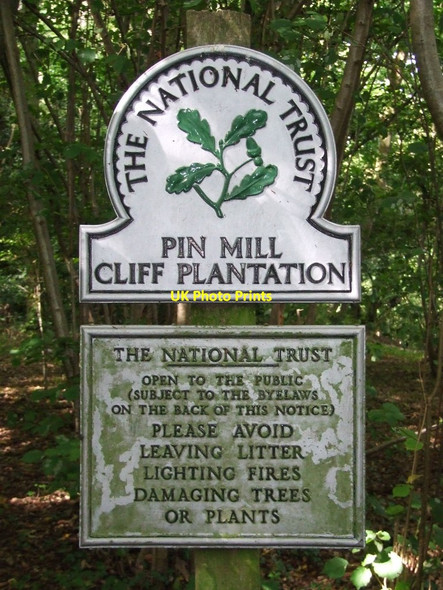 Photo 6"x4" National Trust Sign Chelmondiston c2013