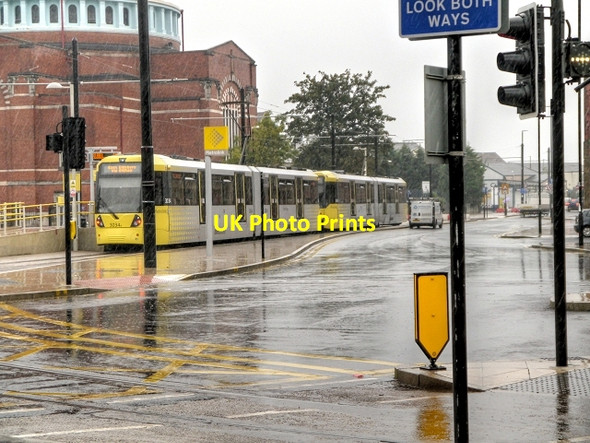 Photo 6"x4" Rochdale Railway Station Tram Stop Rochdale c2013