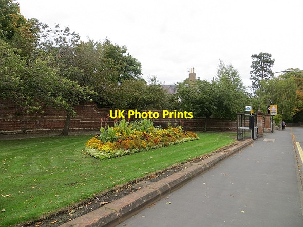 Photo 6"x4" Flowerbed, Station Road Haddington\/NT5173 c2013