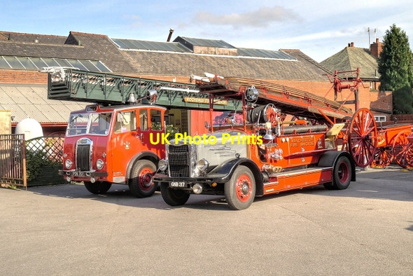 Photo 6"x4" Old Fire Engines, Rochdale Fire Station Yard Rochdale c2013