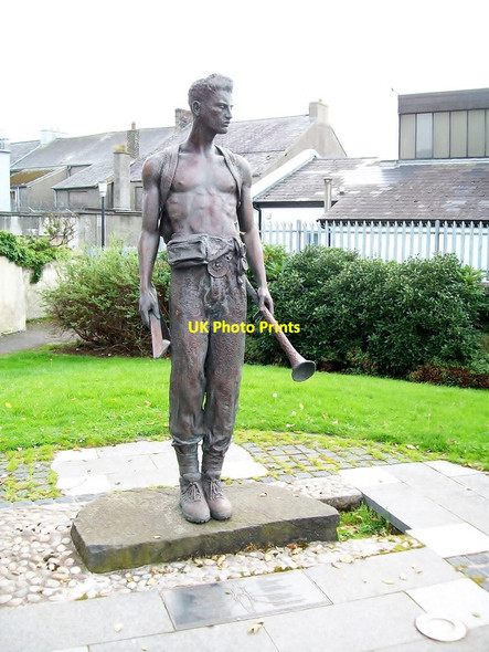 Photo 6"x4" The Alphabet Angel, Bushmills Bushmills c2013