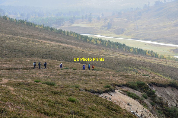 Photo 6"x4" Walkers descending to Glen Lui Muir\/NO0689 c2013