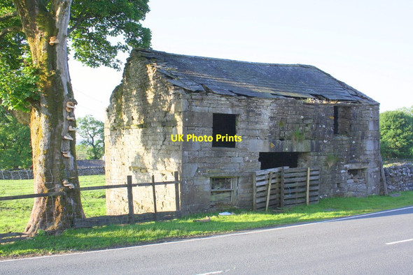 Photo 6"x4" Barn beside Blea Moor Road at Far Gearstones Ribble Head\/SD7779 c2013
