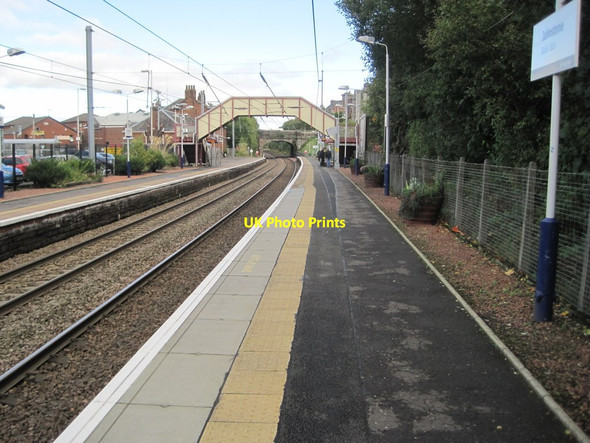 Photo 6"x4" Johnstone railway station, Renfrewshire, 2013 Johnstone\/NS4362 c2013
