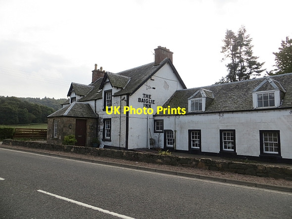 Photo 6"x4" The Baiglie Inn Aberargie c2013