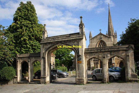 Photo 6"x4" Bath Street archway entrance to St John the Baptist 's Church Frome c2013
