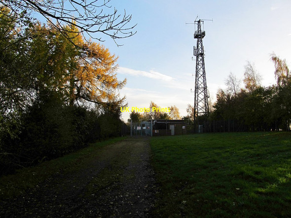 Photo 6"x4" Newnham-Air Traffic Control Mast Daventry c2013