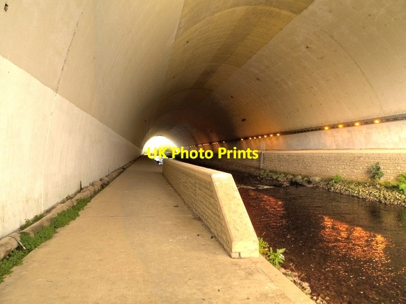 Photo 6"x4" Under the Runway Morley\/SJ8282 c2013