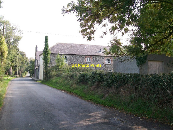 Photo 6"x4" Farm buildings on Middle Tollymore Road Newcastle\/J3732 c2013