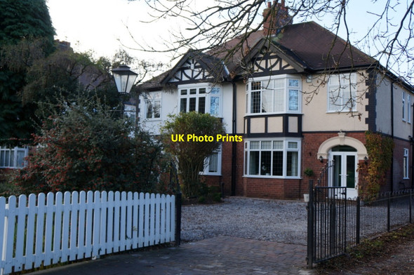 Photo 6"x4" Houses on Beverley Road, Willerby Anlaby c2013