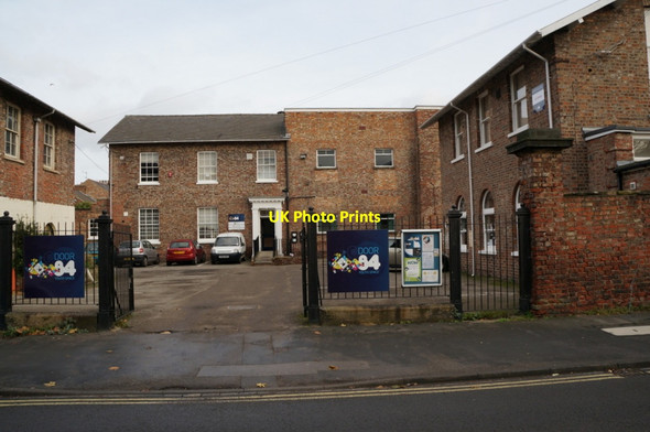 Photo 6"x4" Door 84 Youth Space on Lowther Street, York York\/SE5951 c2013