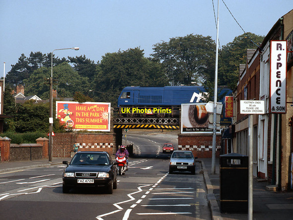 Photo 6"x4" Train crossing Antrim Street bridge, Lisburn - 1995 Lisburn c1995