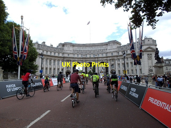 Photo 6"x4" Approaching Admiralty Arch Westminster c2013