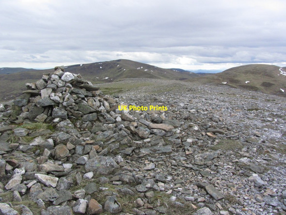 Photo 6"x4" On Beinn Iutharn Bheag with view towards Mam nan Carn Beinn Iutharn Bheag c2013