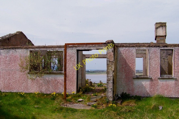 Photo 6"x4" Kincasslagh - Burned-out house south of village area Kincaslough c2008