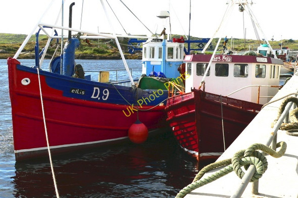 Photo 6"x4" Bunbeg Harbour - Boats Carrickfin c2005 P1