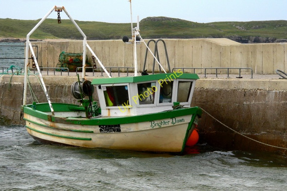 Photo 6"x4" Derrybeg - Pier on Gweedore Bay Derrybeg\/B8125 c2005