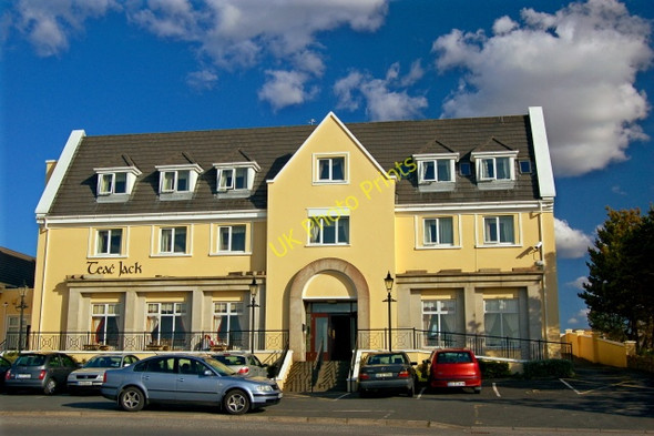 Photo 6"x4" Glashagh - Teach Jack's Hotel on a sunny day Carrick\/B8128 c2008