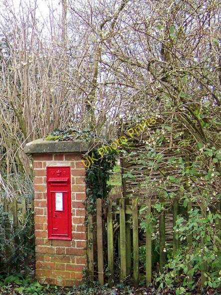 Photo 6"x4" Victorian postbox, Longstock Longstock c2009