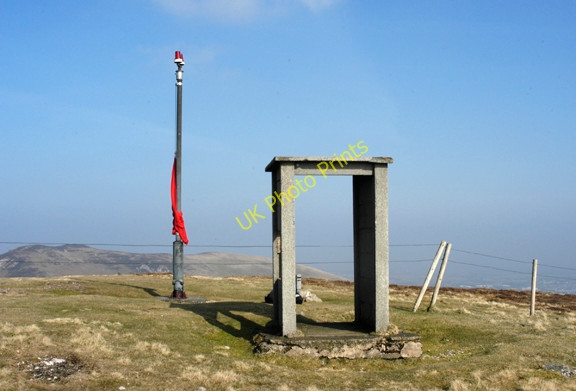 Photo 6"x4" Summit Castlelaw Hill Woodhouselee c2009