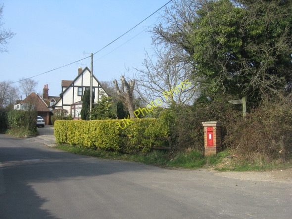 Photo 6"x4" Postbox - Pyott's Hill Chineham c2009