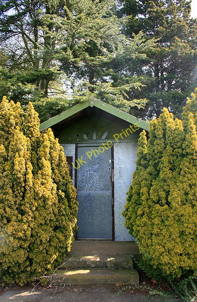Photo 6"x4" Crazy Golf Ticket Office Long Eaton c2009