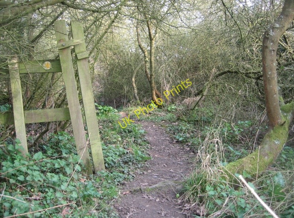 Photo 6"x4" Evidence of the public footpath Church End\/SU6756 c2009