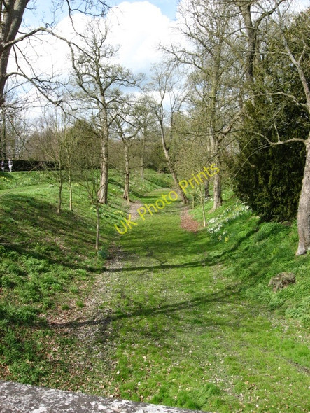 Photo 6"x4" The dry moat Kirtling c2009