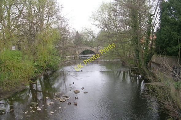 Photo 6"x4" River Skell - viewed from Bondgate Ripon c2009