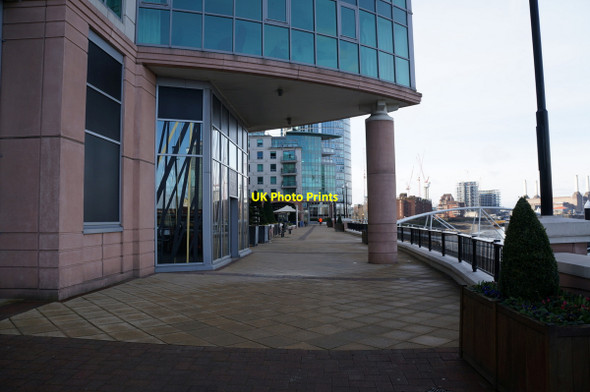 Photo 6"x4" The Thames Path at St Georges Wharf Westminster c2014