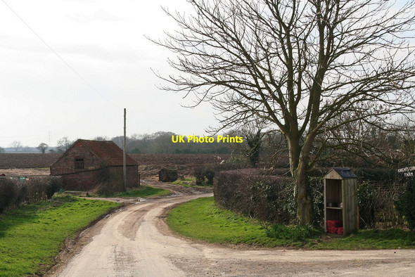 Photo 6"x4" Farm building, and produce for sale Bishop Burton c2014