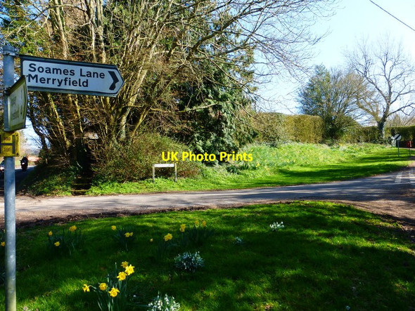 Photo 6"x4" Signpost on Soame's Lane Gilbert Street c2014