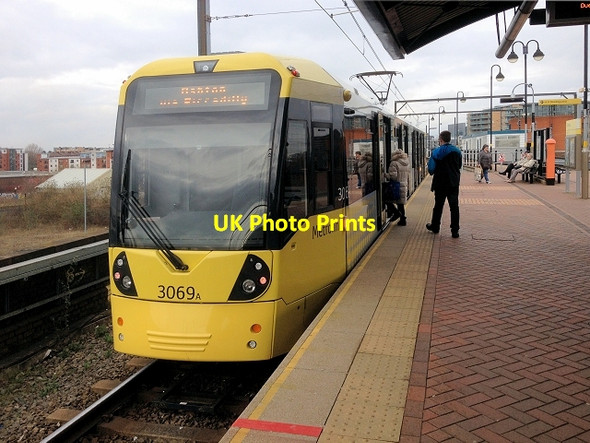 Photo 6"x4" Tram at Cornbrook Manchester c2014