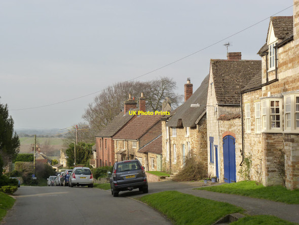 Photo 6"x4" Looking down Stocks Hill, Manton Manton\/SK8804 c2014