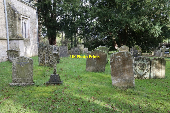 Photo 6"x4" Graves on the South Side Woodeaton c2014