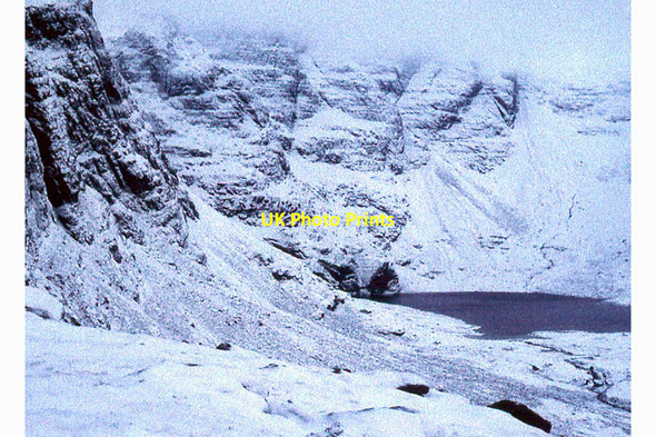 Photo 6"x4" Frosted cliffs couch Toll an Lochain, An Teallach Lochan na Br\u00e0than c1971