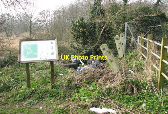 Photo 6"x4" Fly-tip beside the Drayton Green Lanes footpath Costessey c2014