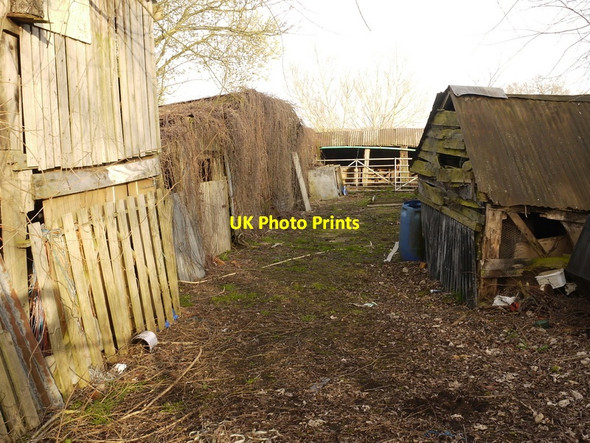 Photo 6"x4" Old farm buildings Naunton Beauchamp c2014