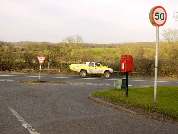 Photo 6"x4" Junction with the A422 Grafton Flyford c2014